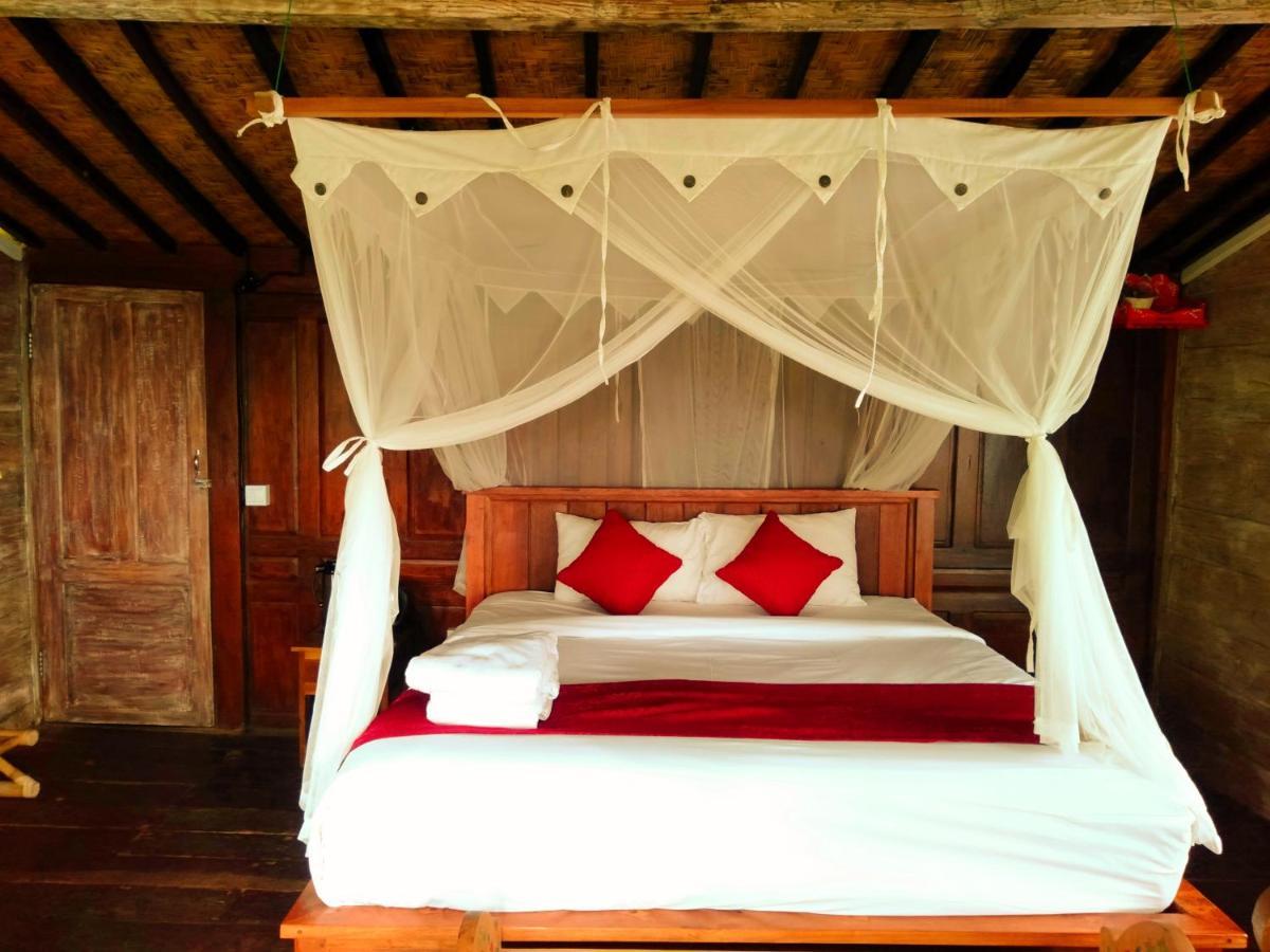 D'Ume Bendoel Homestay Джатилувих Экстерьер фото